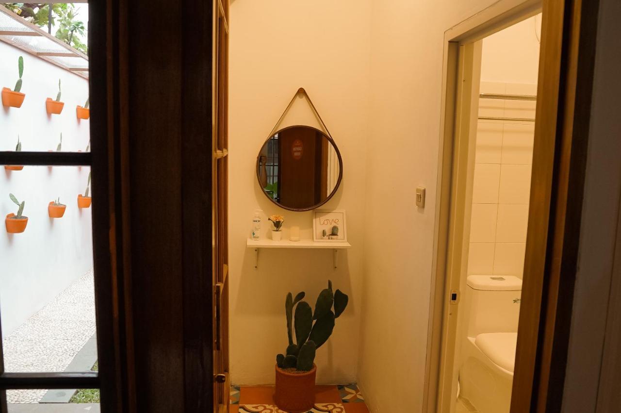 Roemah Renjana Bandung Bed & Breakfast Dış mekan fotoğraf