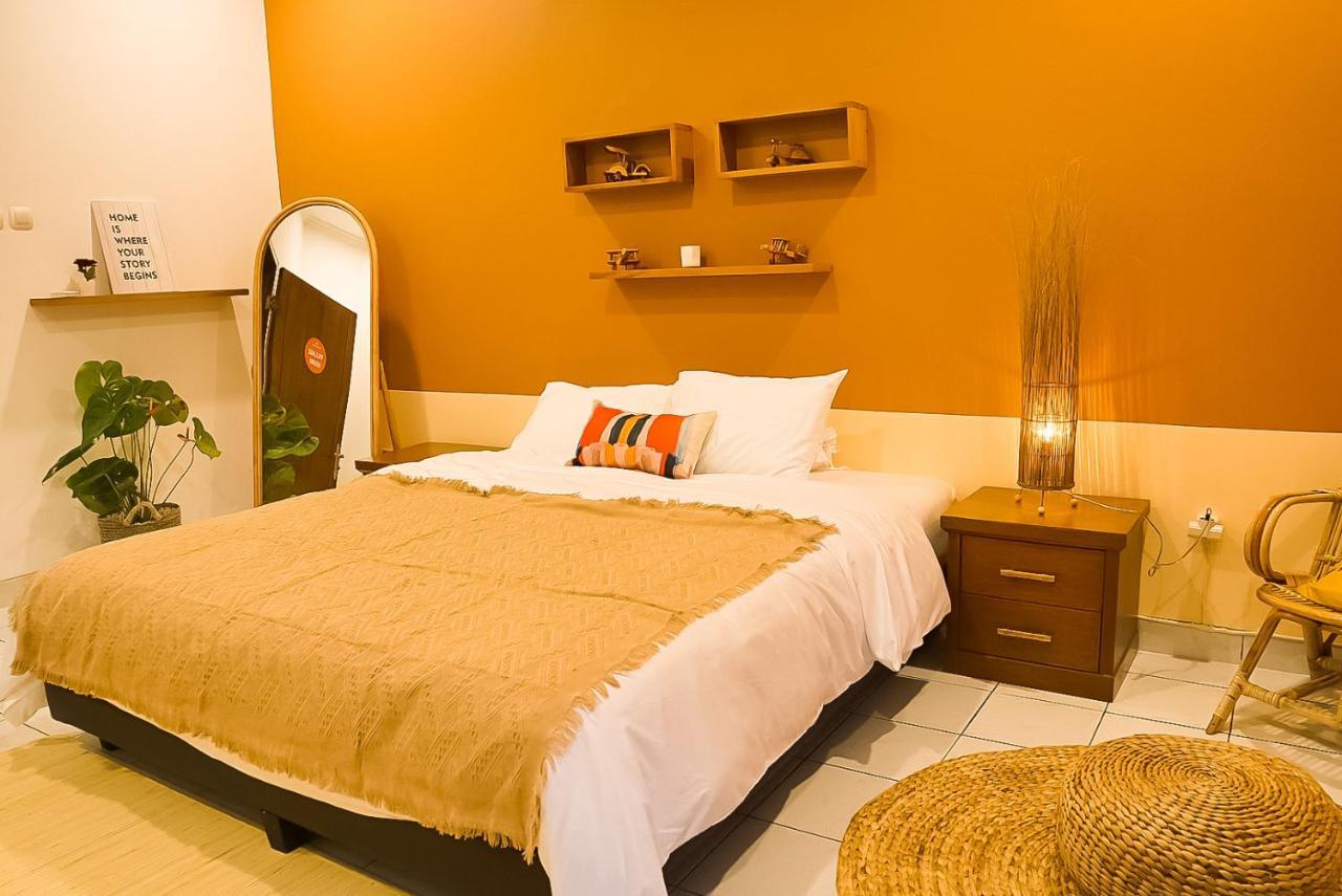 Roemah Renjana Bandung Bed & Breakfast Dış mekan fotoğraf