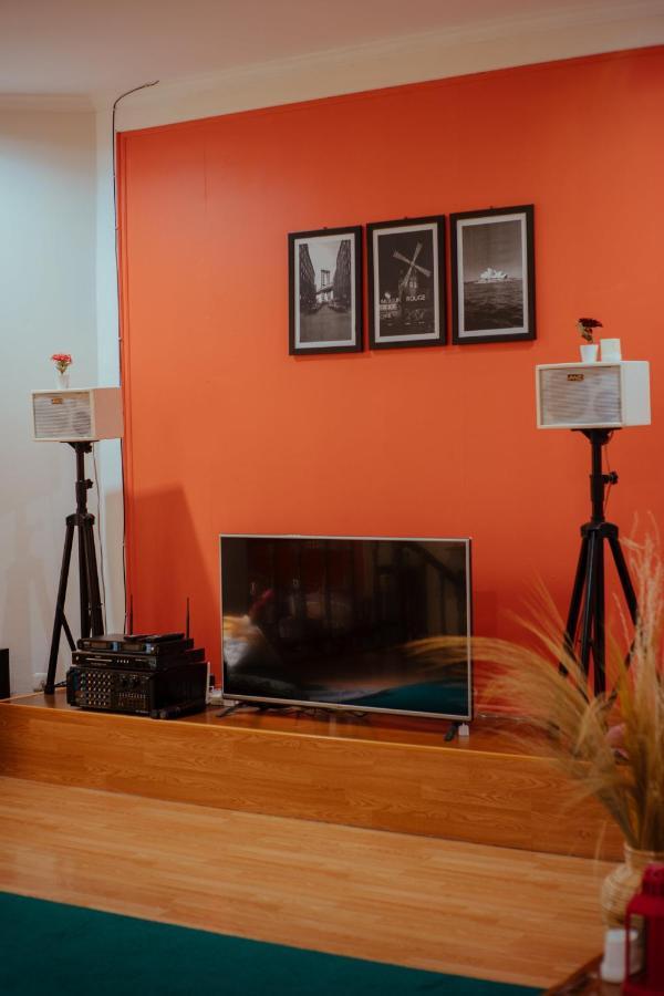 Roemah Renjana Bandung Bed & Breakfast Dış mekan fotoğraf