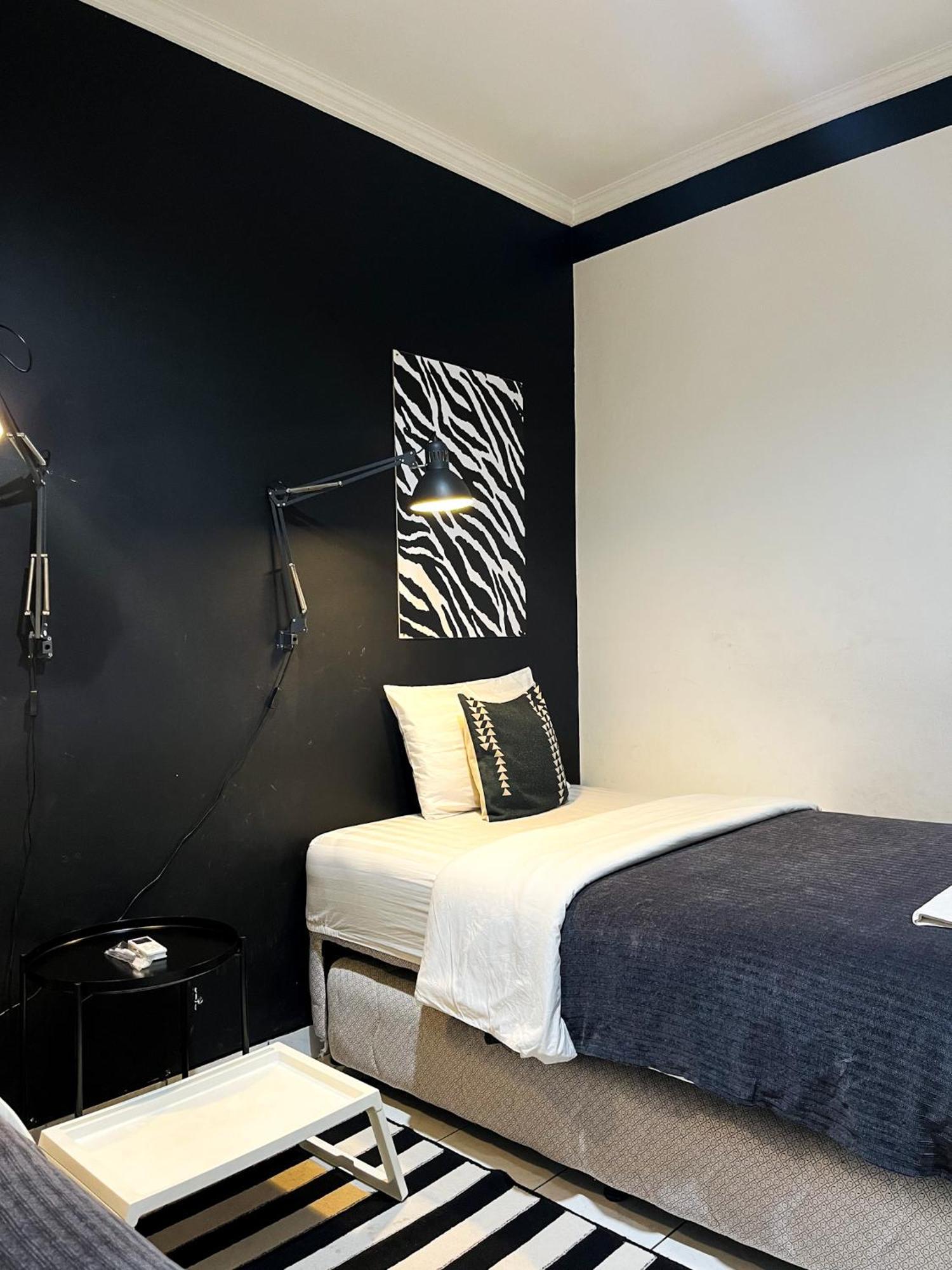 Roemah Renjana Bandung Bed & Breakfast Dış mekan fotoğraf